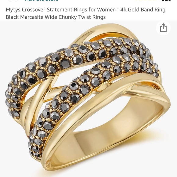 Jewelry - Gold tone ring, size 8